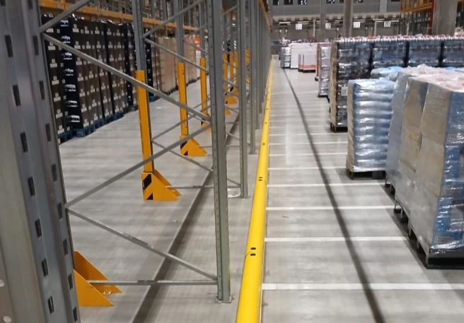 Installatie van Kunststof Beschermpalen en Stootranden